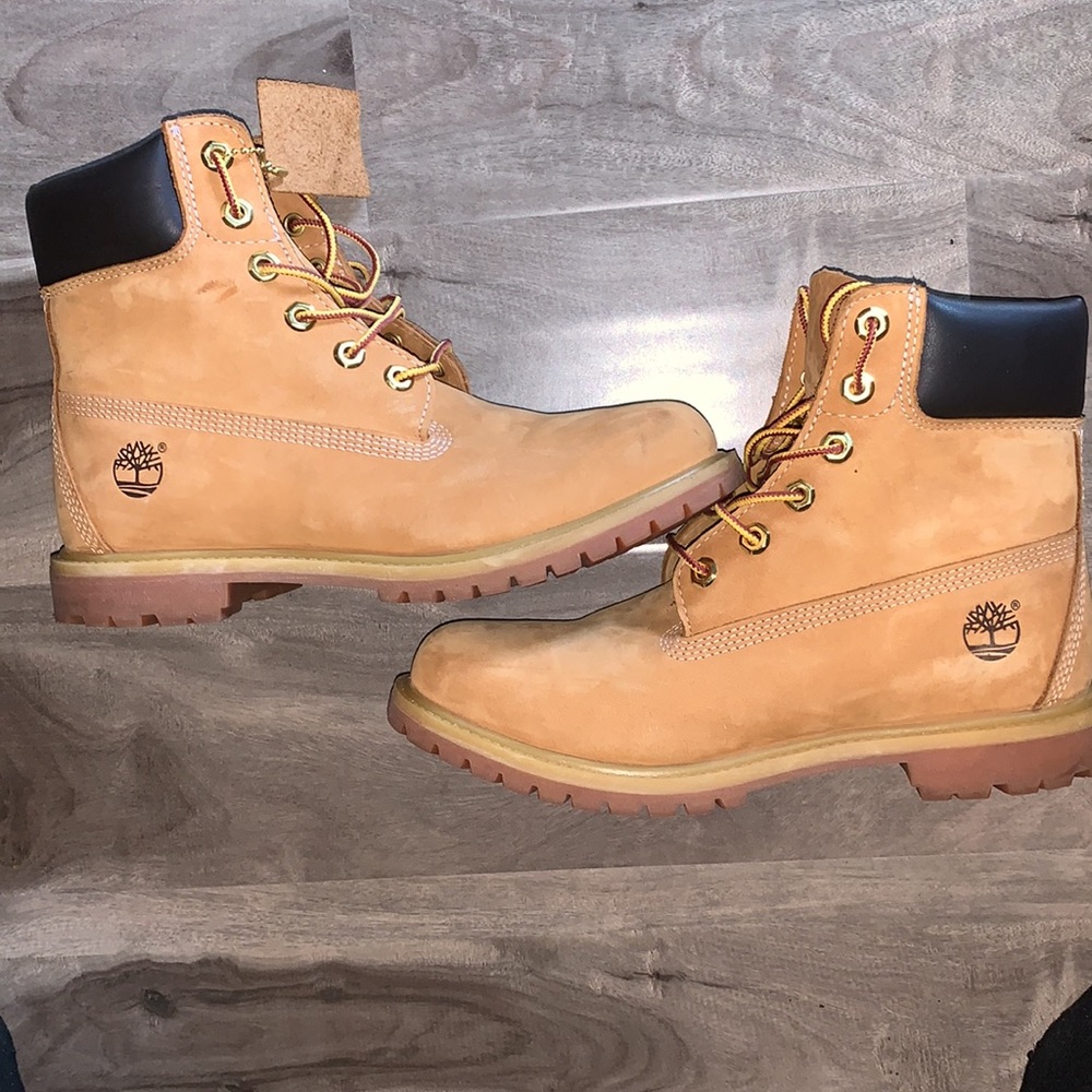 Authentic Timberland Boots - Picture 6 of 9